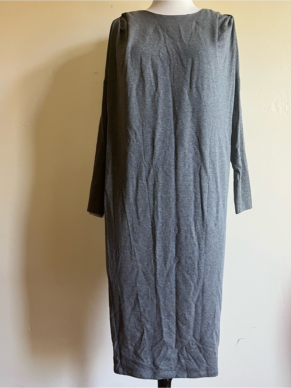 Nadia Tarr Classic Gray Stretch Midi Dress with Long Sleeves